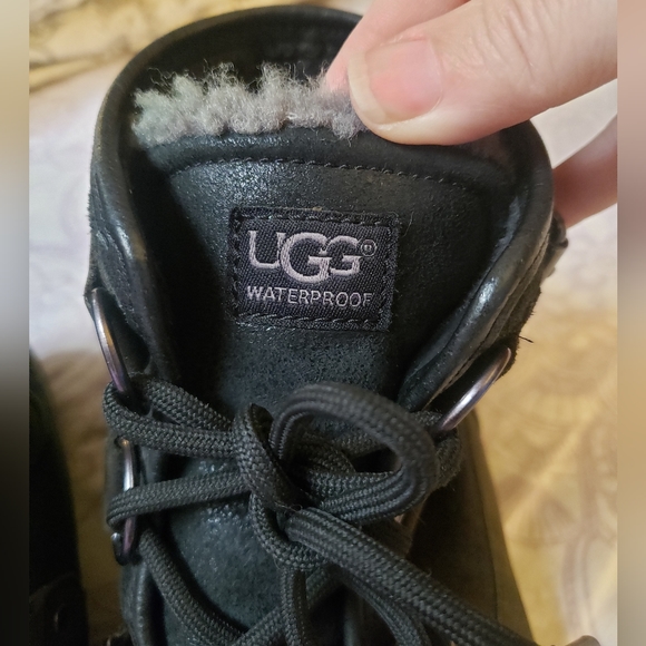 Ugg Cecile Duck Boots Women's Size 8 Waterproof Black Leather+Sherpa Gorpcore - Picture 9 of 16